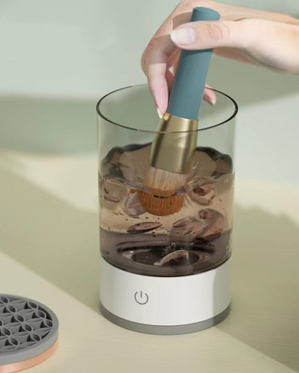 Women Eye Shadow Brush Cleaning Tool Portable Electric Makeup Brush Cleaner Machine With USB Charging Automatic Cosmetic Brush